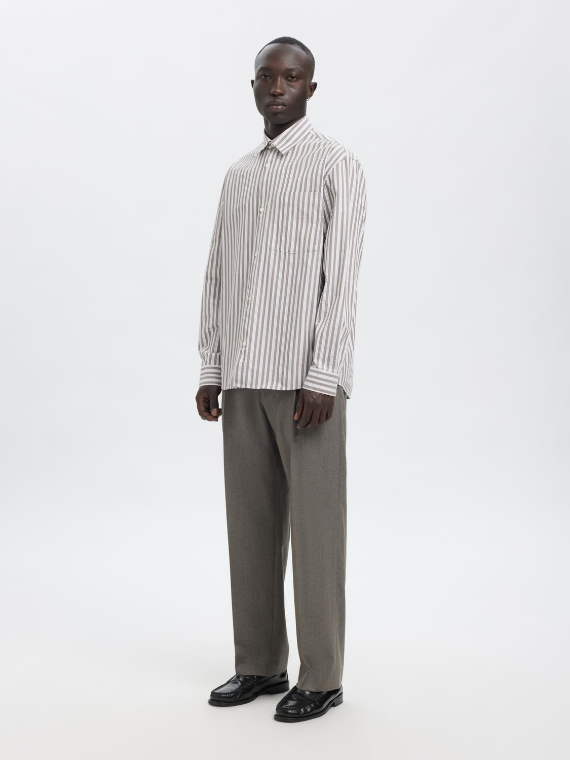 model_shot-creative